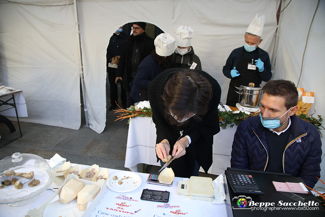 VBS_6151 - 10.ma Fiera Nazionale del Tartufo e Fiera dei Santi.jpg